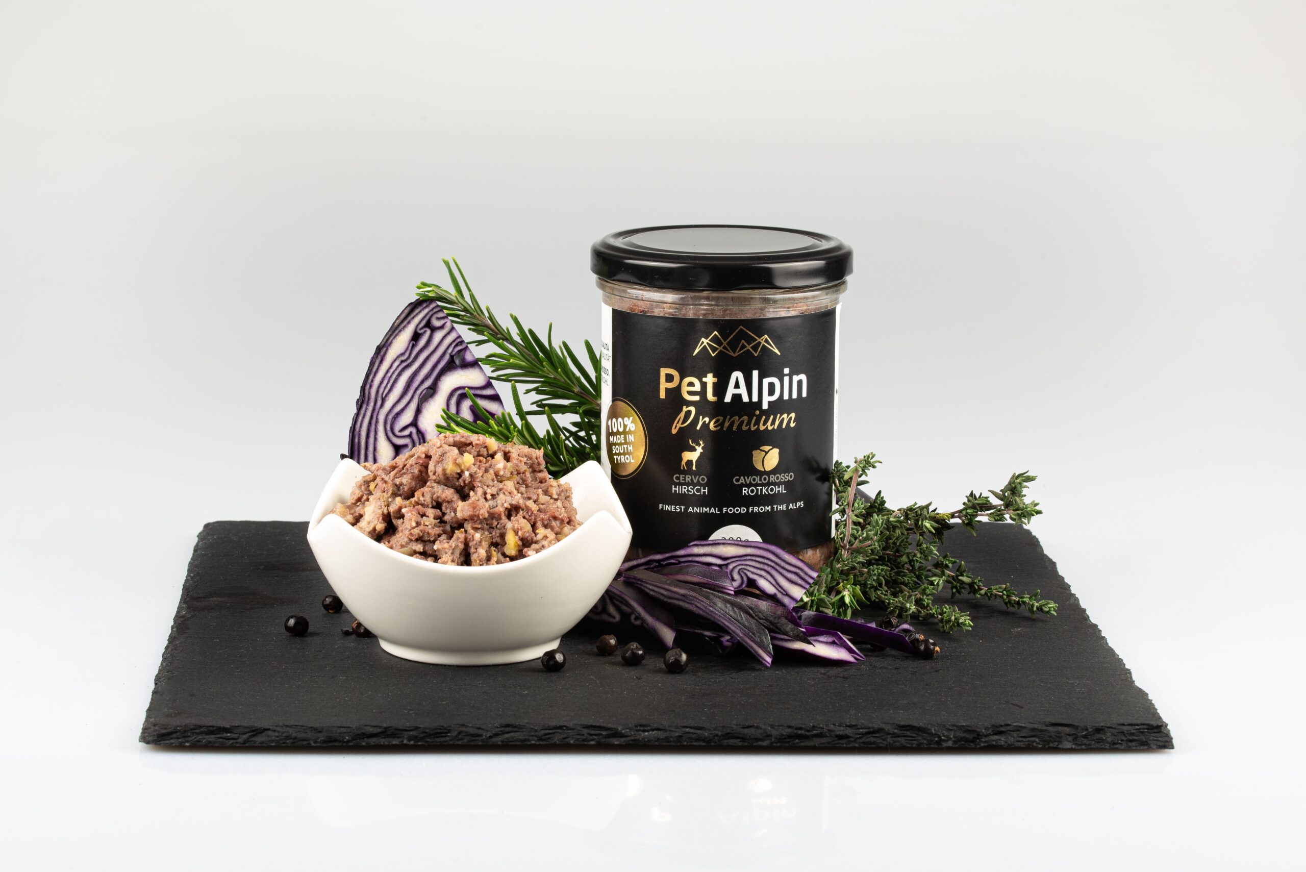 Gulasch mit Hirsch und Rotkohl – Bild 3