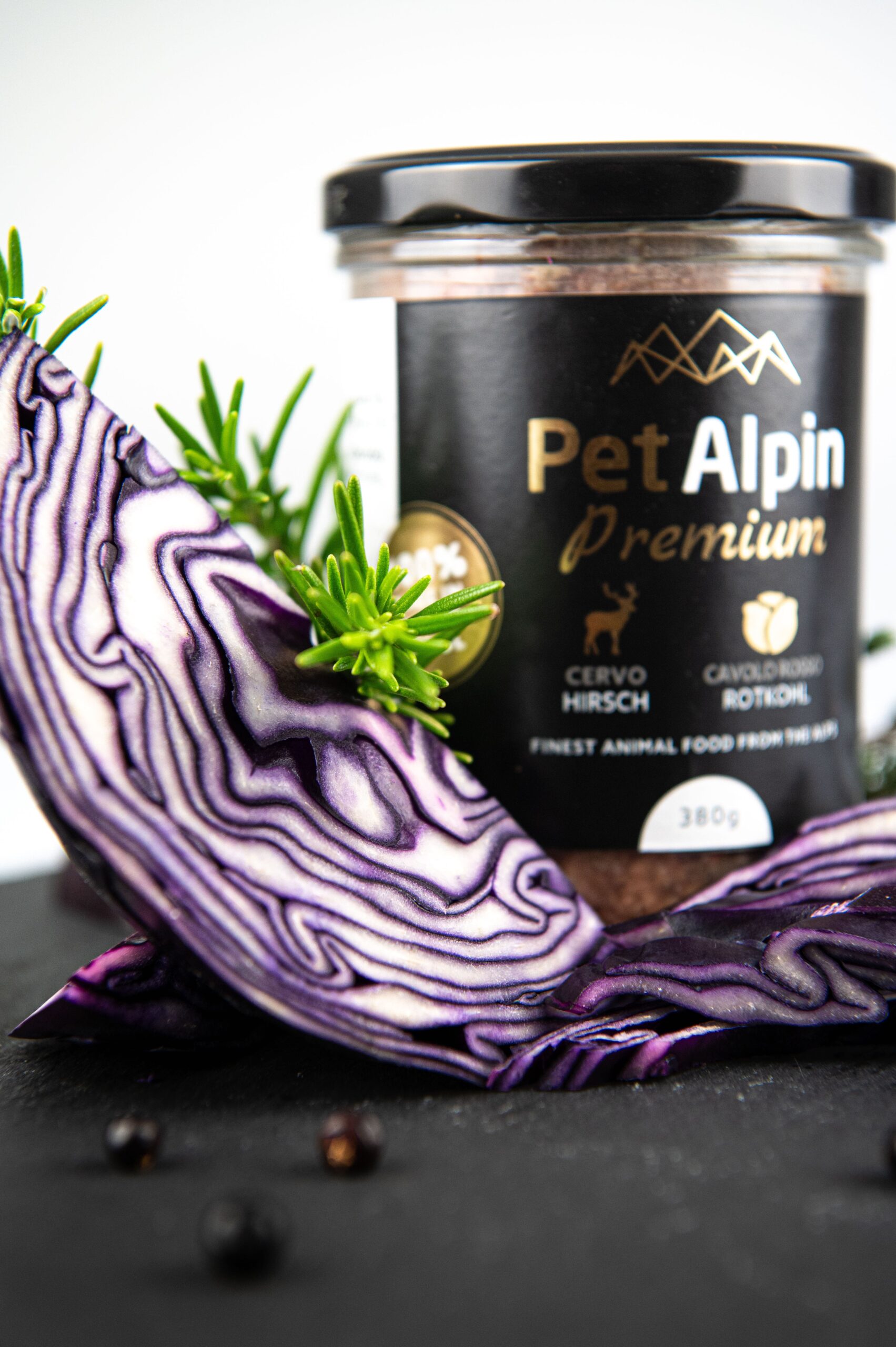 Gulasch mit Hirsch und Rotkohl – Bild 5